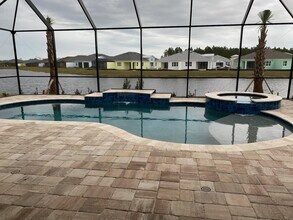 Building Photo - 424 Tropics Ave