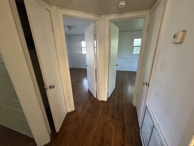 Foto del edificio - 1722 Pine Ave