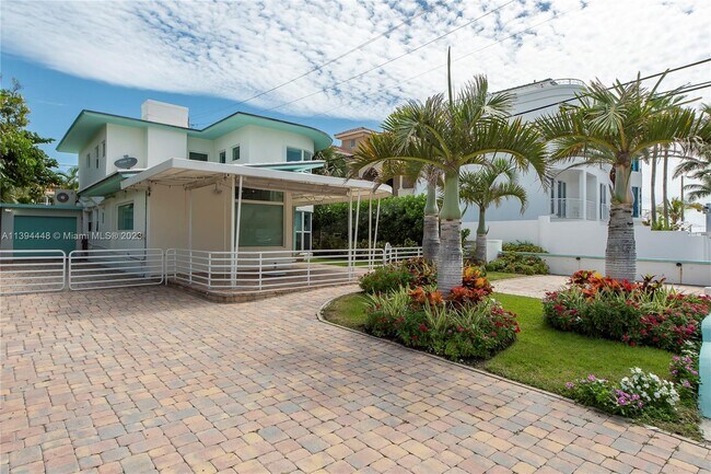Foto del edificio - 3327 NE 15th Ct