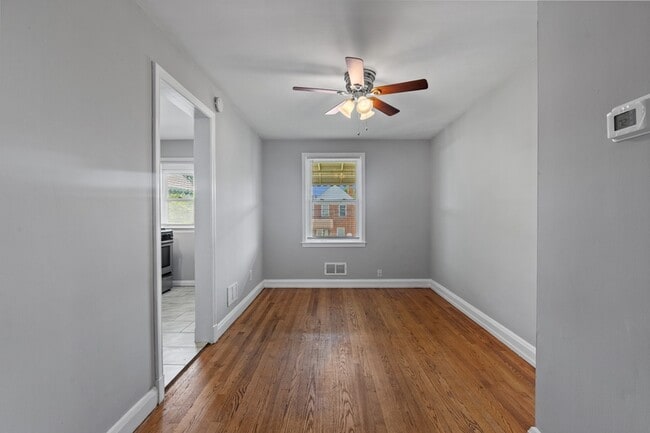 Building Photo - 3725 Elmley Ave