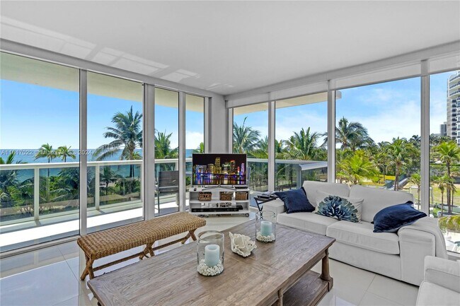 Building Photo - 10275 Collins Ave