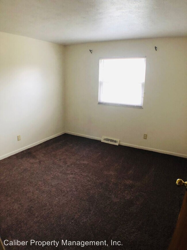 Building Photo - 2 br, 1 bath Apartment - 121 Canyon Pkwy