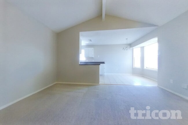 Building Photo - 6321 Macarthur Dr