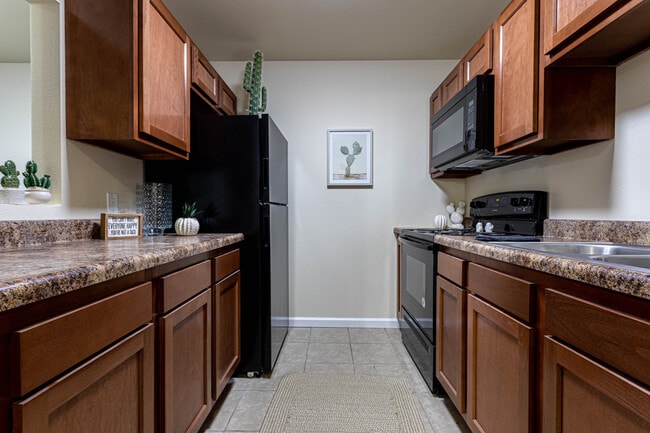 Building Photo - 424 Lofts