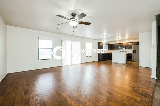 Building Photo - 3 Bedroom Pet-Friendly Home in VAIL, AZ with Main Street Renewal