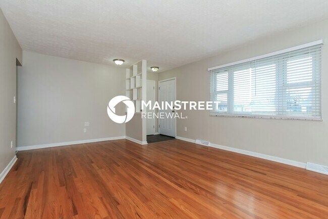 Foto del edificio - 3 Bedroom Pet-Friendly Home in Columbus, O...