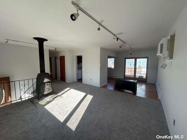 Building Photo - 2674 Riverside Ave