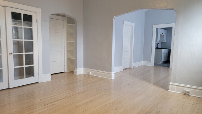 Entryway/Livingroom - 268 C St