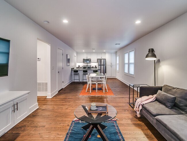 Foto del edificio - 1704 NW 18th St