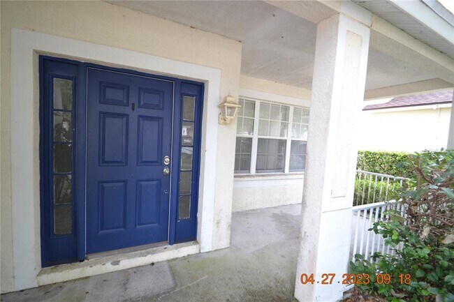 Building Photo - 16002 Stags Leap Dr