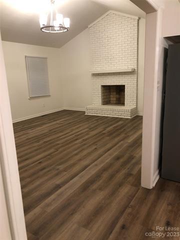 Foto del edificio - 303 Woodridge Dr