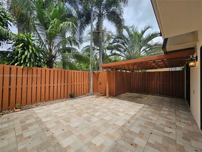 Foto del edificio - 9115 SW 20th Ct