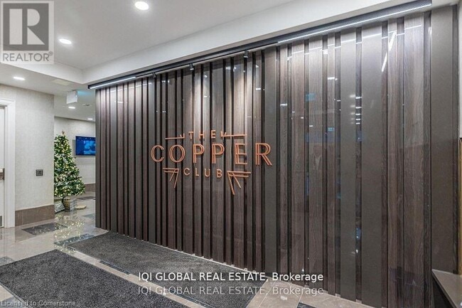 Building Photo - 73 Arthur St S