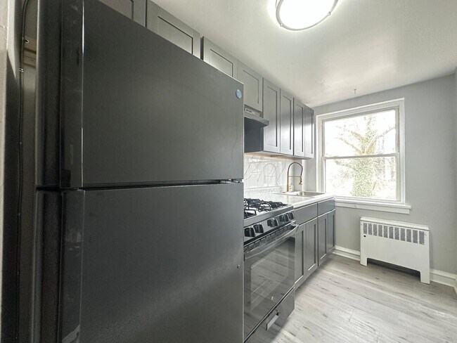 Foto del edificio - 6770 Blakemore St