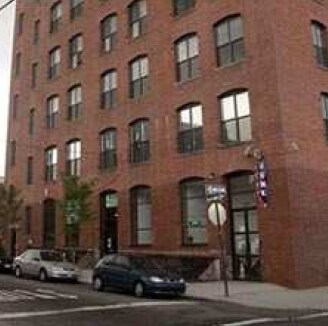 Foto del edificio - 500 Driggs Ave