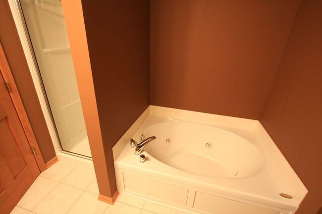 Building Photo - 15819 porchlight ln