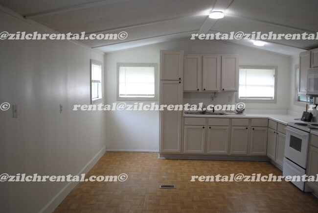 Foto del edificio - 70512 4th St
