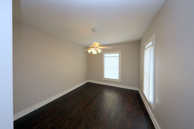 Building Photo - 146 W Simonton