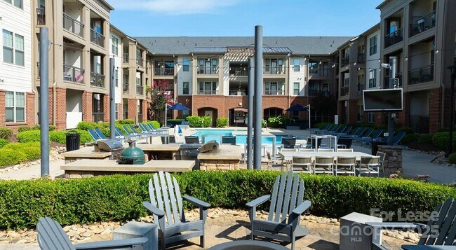 Foto del edificio - 10624 Parrish St