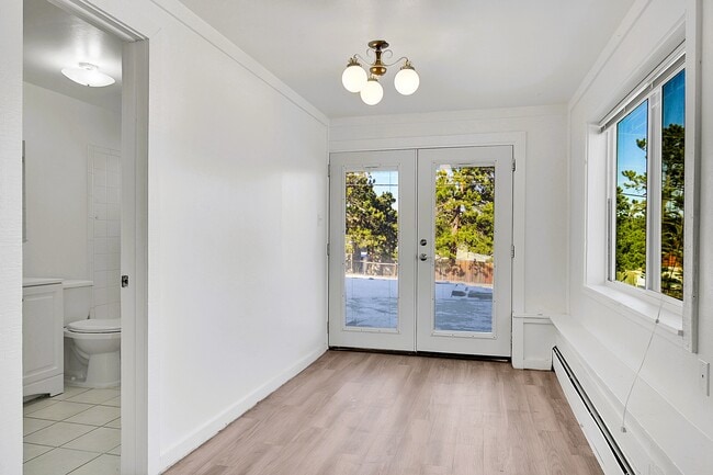 Foto del edificio - 30481 Chestnut Dr