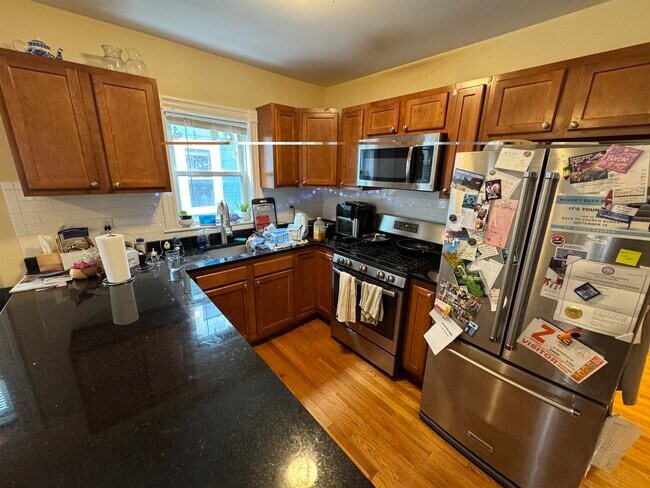 Building Photo - 42 Gorham St