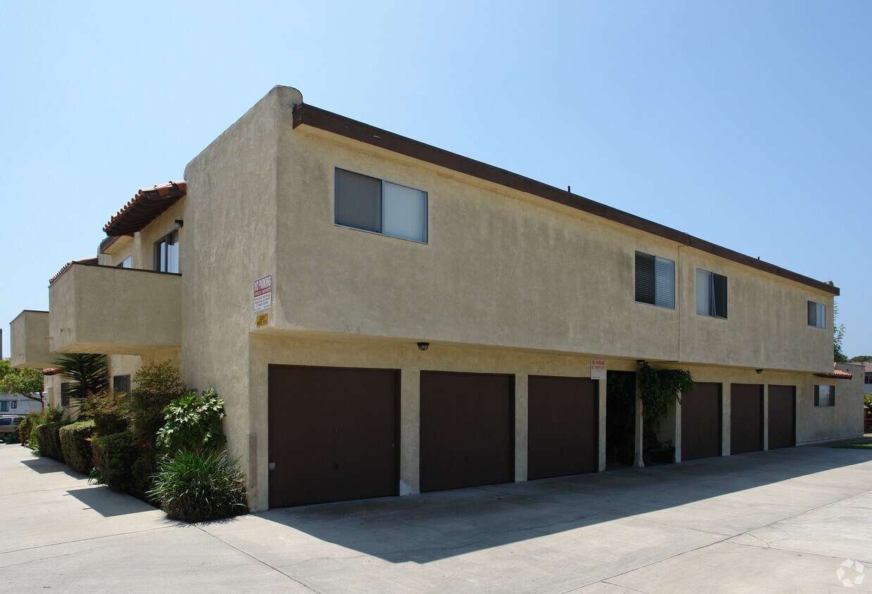 Building Photo - 16401 Waterway Cir