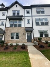 Building Photo - 1728 Blanche St