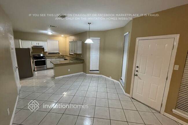 Foto del edificio - 6001 Pacer Ln