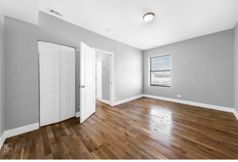 Foto principal - 7113 South Bennett Avenue - 7113-2B