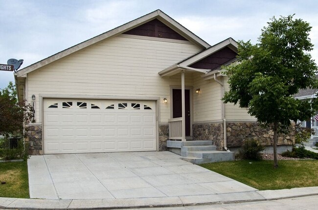 Lovely Ranch Style Home! - Lovely Ranch Style Home!