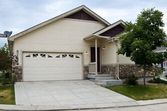 Building Photo - 11941 Corbu Heights