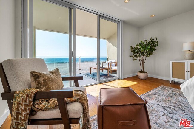 Building Photo - 4 Lighthouse St