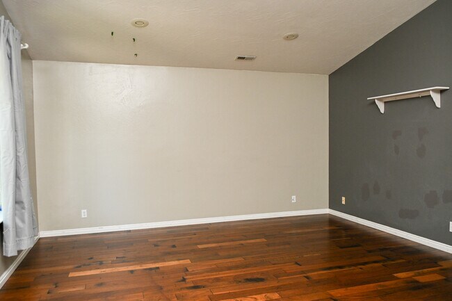 Foto del edificio - 850 S 670 W
