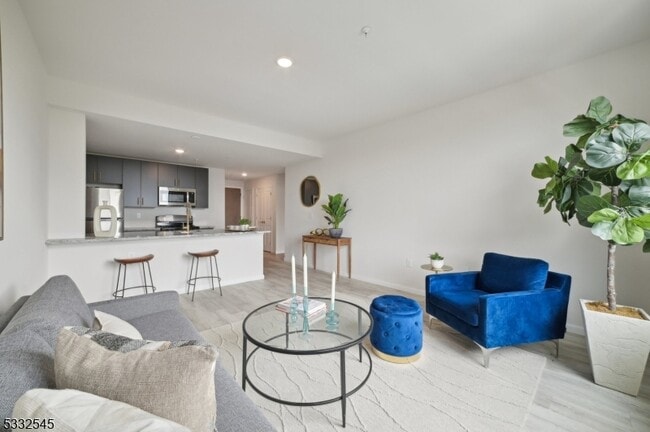 Foto del edificio - 45 S Grove St