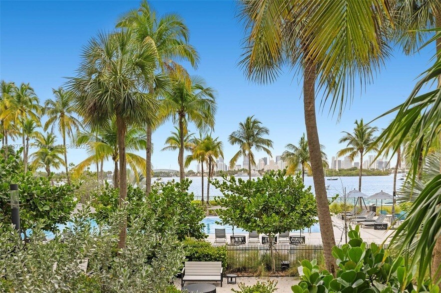 Foto principal - 1500 Bay Rd