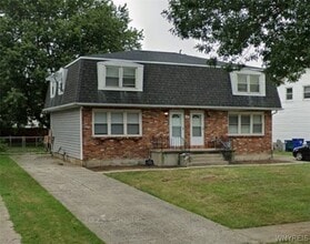 Building Photo - 32 Cascade Dr