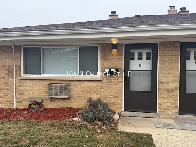 Foto del edificio - 104 N Church St