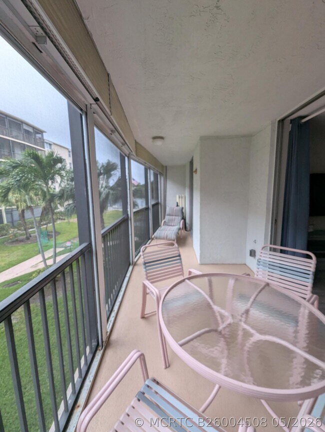 Foto del edificio - 740 E Ocean Ave