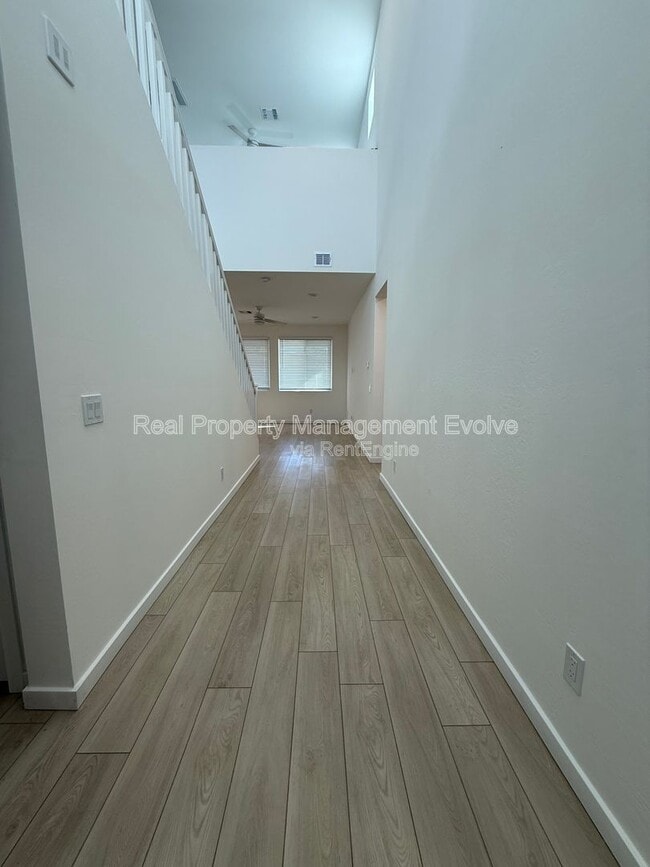 Building Photo - 17760 W Cassia Way