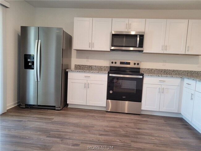 Building Photo - 2371 Tapatio Dr