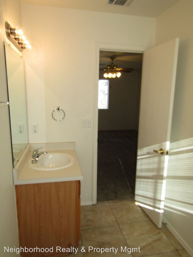 Foto del edificio - 12500 Campana Dr