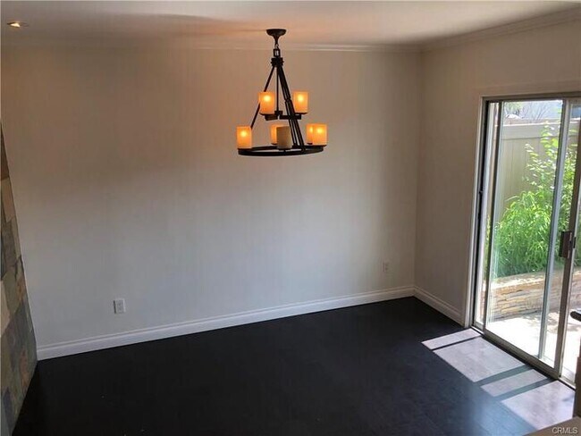 Building Photo - 13902 Yorba St