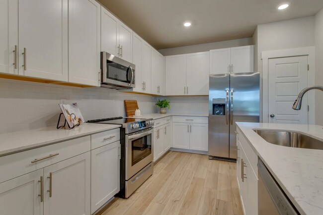 Foto del edificio - 2710 Fordham St