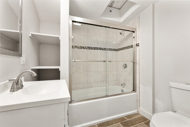 Shared upstair bathroom - 58 Otis St