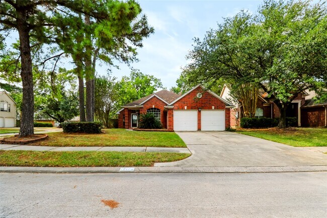 Building Photo - 17103 Carroll Lake Dr