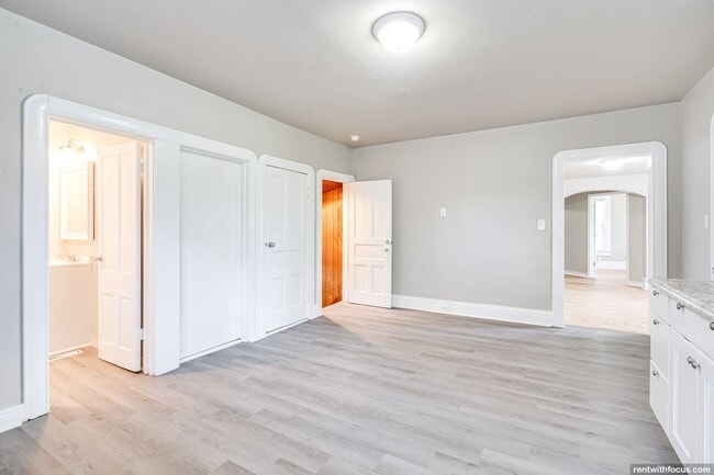 Foto del edificio - 2726 W Spencer St