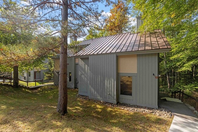 Building Photo - 119 Clearbrook Rd