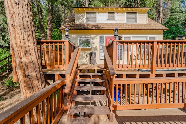 Building Photo - 883 Kuffel Canyon Rd
