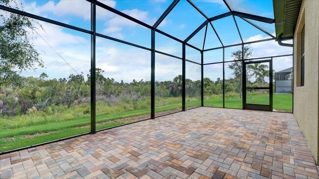 Building Photo - 23972 Skyflower Ct