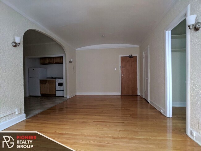 Foto del edificio - 535 W Arlington Pl